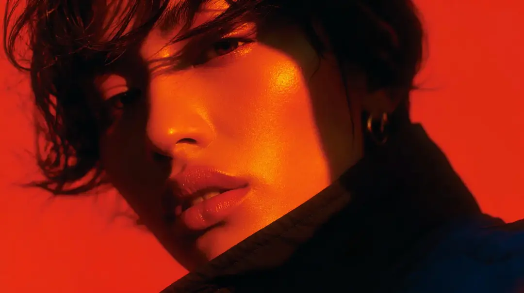 模糊的女性肖像照